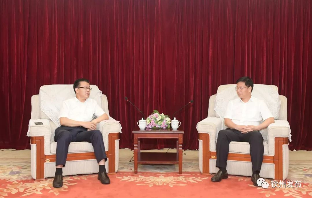 谭丕创会见中国二冶集团总经理高文华