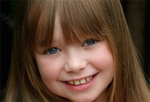 怎么让自己变白变好看 a5a6e812289a453d9ec95006b38e9ad2.jpeg