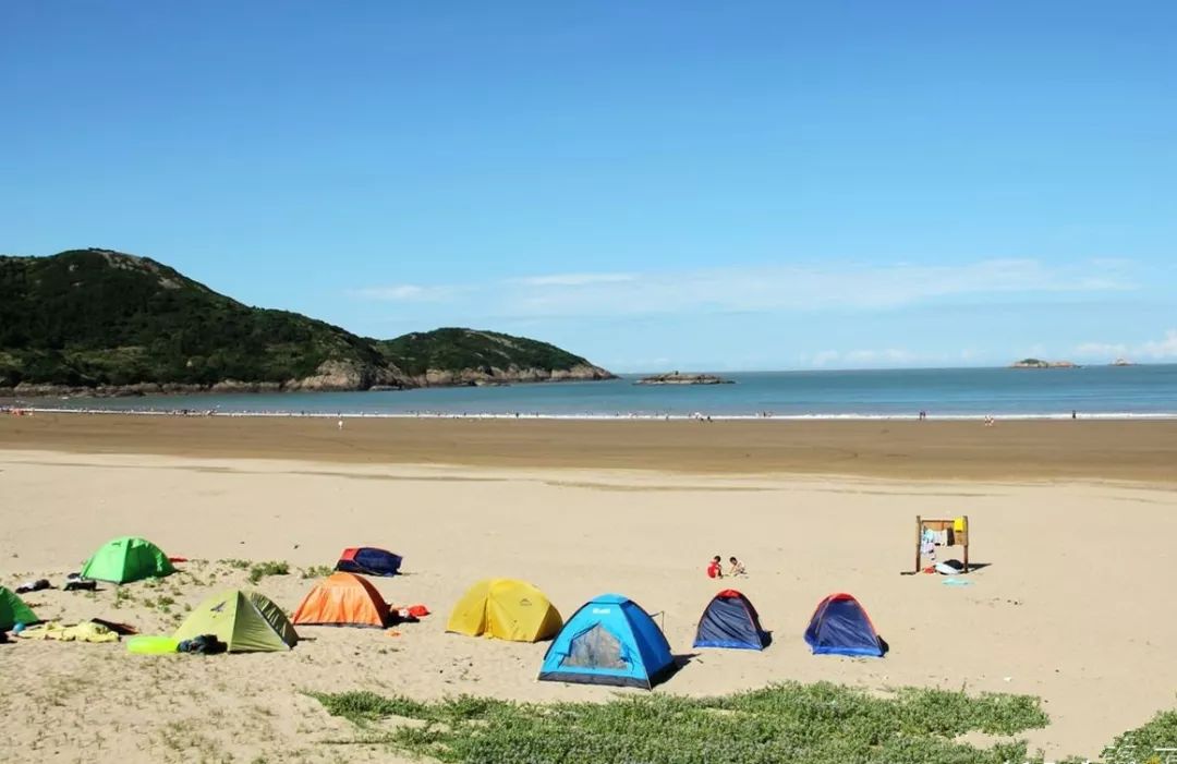 海浪声声一座原生态的岛屿一场酣畅淋漓的旅行海滩日出露营晚会沙滩