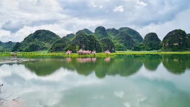 原創
            避暑旅遊去雲南普者黑，這個小眾彝家水鄉，沒想到倒是絕美賞荷花勝地 旅遊 第6張