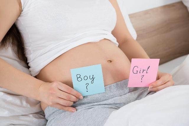 【怀孕后爱吃酸的，婆婆说怀的是男孩，孕妇该相信吗？】怀孕后爱吃酸