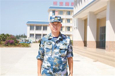 "野马"艇长:浪尖上有我飞翔的梦