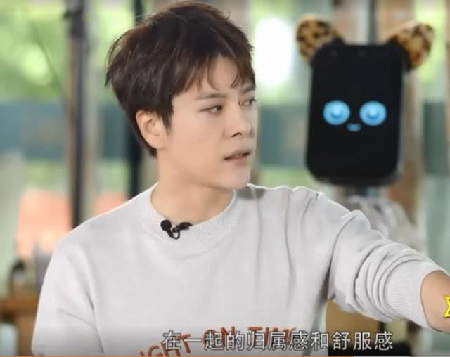 徐海乔自爆喜欢的类型,与吴昕生活习惯诸多相似并回应