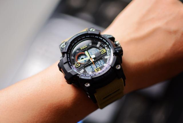 С����Ʒ����˫�Ե��ӱ�:����ר��,99Ԫ���ּ۸�����