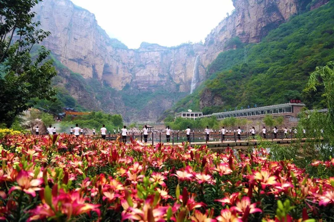 成为宝泉旅游 文化, 体育的靓丽名片;成为宝泉打造康养胜地的有益探