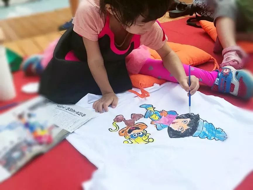 【艺术季】用艺术"遛娃:儿童戏剧节,图书漂流,t恤彩绘…免费哒!