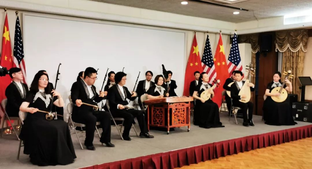 中国广播民族乐团参加我驻洛杉矶总领事馆举办的《中国之夜》活动奉献精彩演出