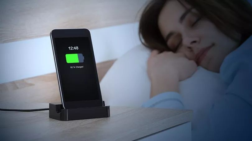 原创ios 13 中的更为优化的电池充电是什么?充到 80% 就不充了吗?