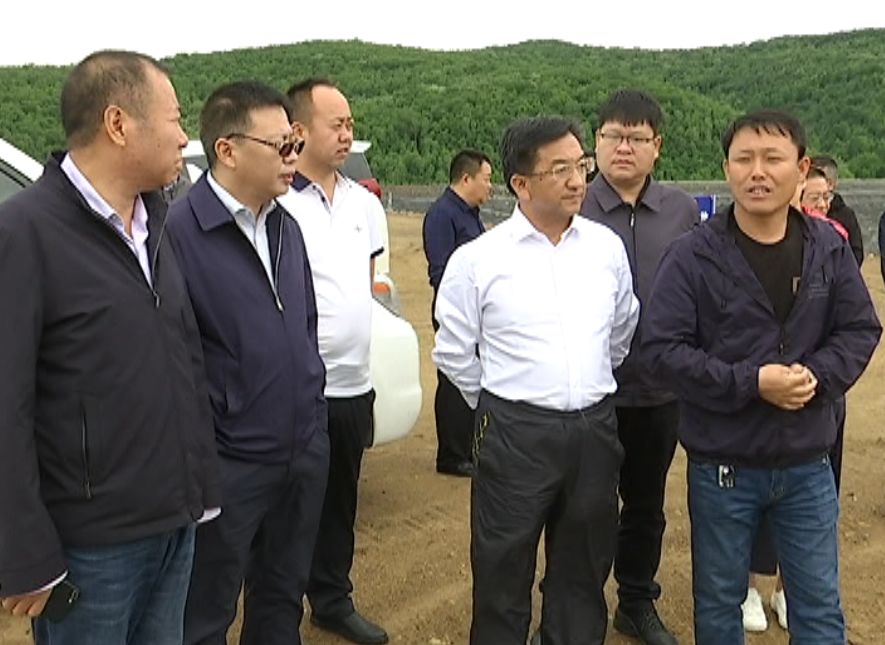 甘肃省肃北县考察组来我县考察石墨产业发展情况