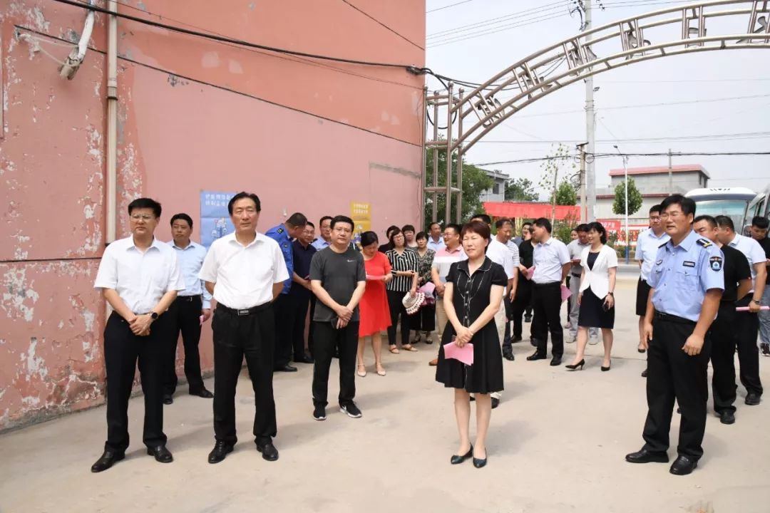 区委常委,宣传部长彭庆辉组织召开全区"扫黄打非"进基层现场推进会