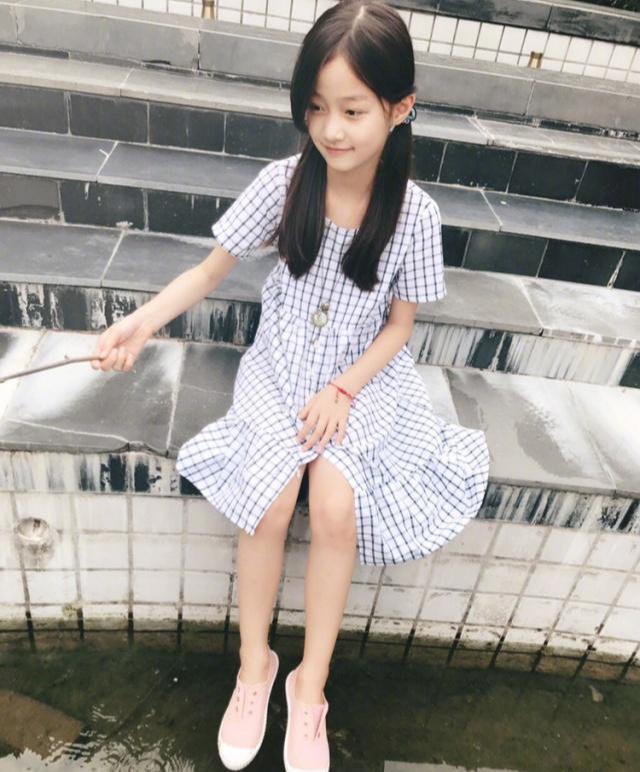 05后最美小花,刘楚恬纪姿含上榜,冠军为tfbosy公司唯一的女孩!