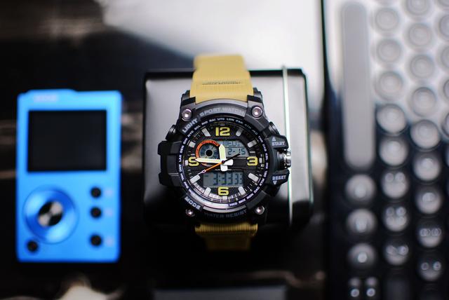 С����Ʒ����˫�Ե��ӱ�:����ר��,99Ԫ���ּ۸�����