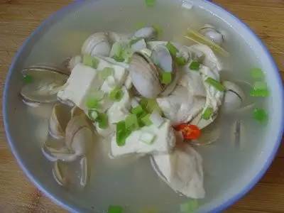 炖豆腐块的教程 b660a076f2e84487b44686f8a3aa186c.jpeg