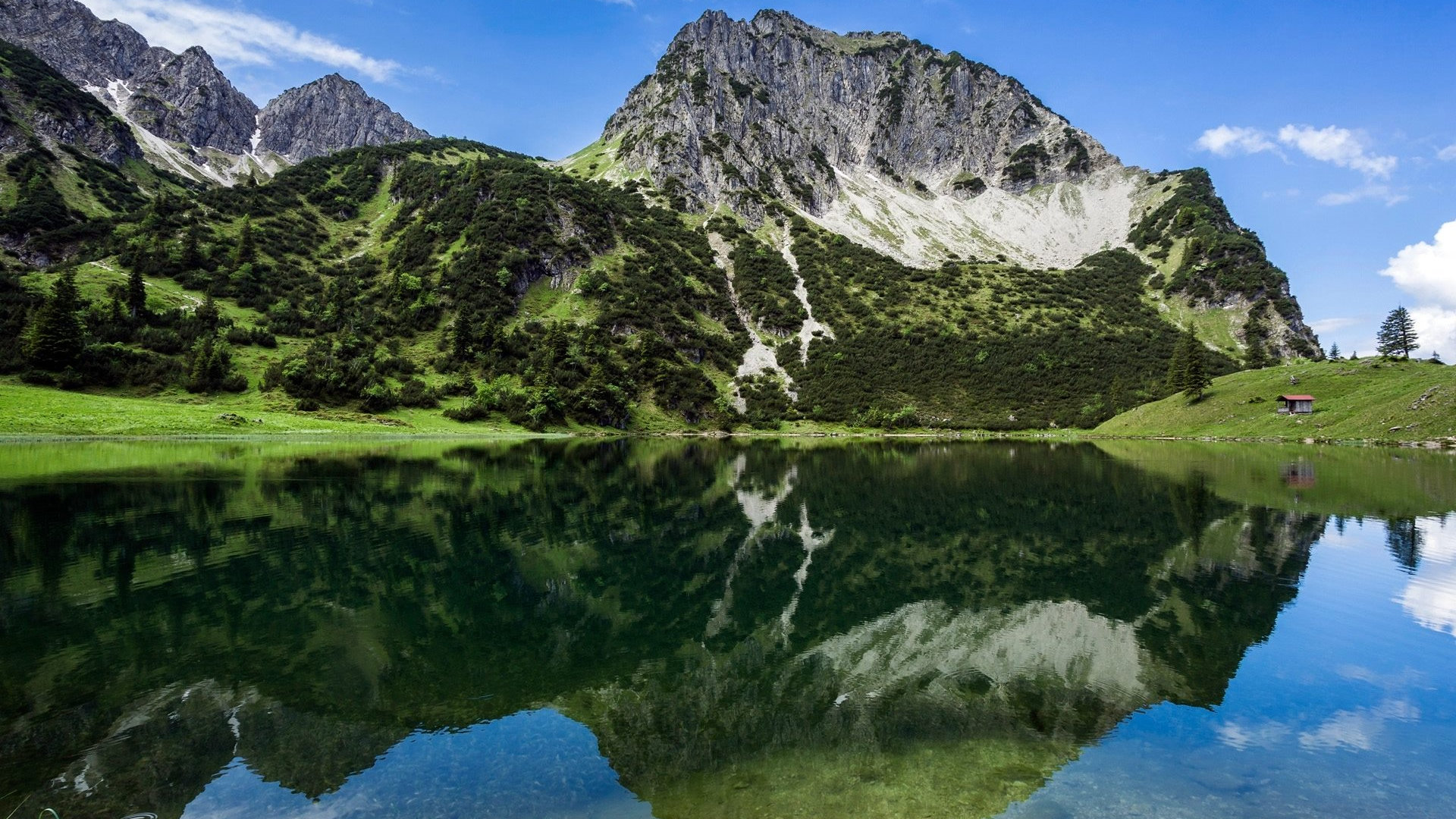 d22ce3fa4bf54173b54ef802f8f18e27.jpeg