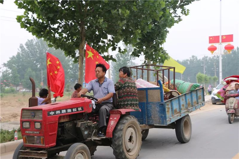 封丘李庄镇黄河滩区居民迁建第二批试点村正式启动搬迁