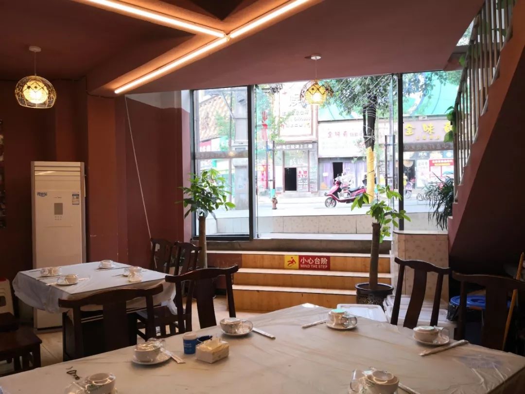 9元抢购原价119元龙虾套餐!蓬溪这家店老板难道不怕赔本?