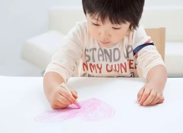 小孩一般几岁会叫爸爸 1a65b207ccba409a975f96bca96011dc.jpeg