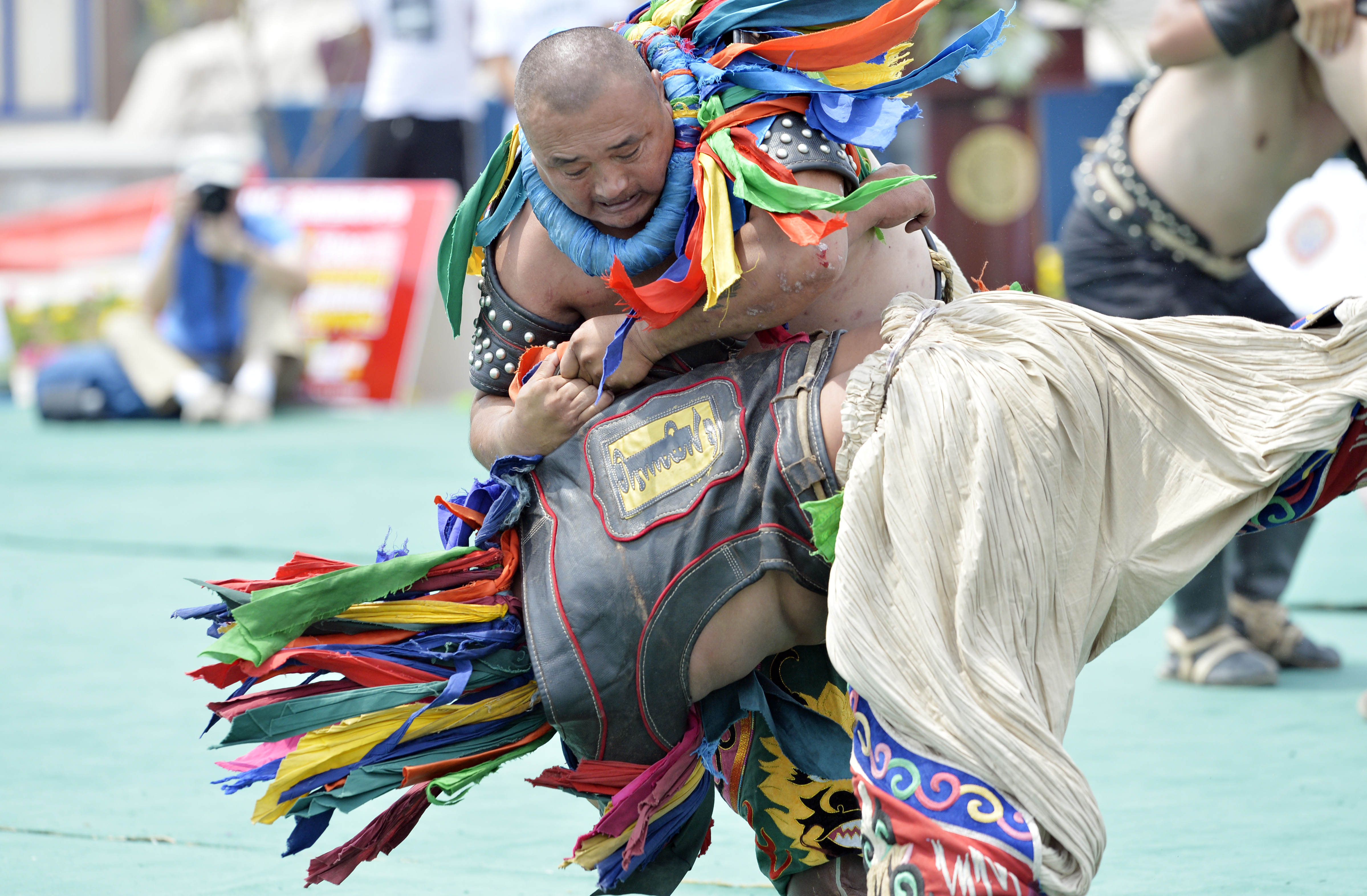 6月22日,第十一届内蒙古自治区全民健身运动会搏克比赛在呼和浩特举行