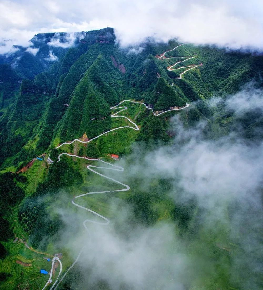 看古力-常昊巅峰对决.重庆秀山首届"金山银山"文化旅游节26日拉开帷幕