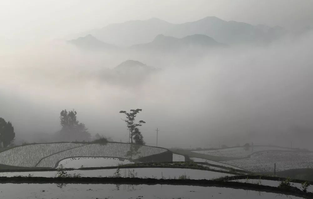 天台小人口_顶楼小天台设计实景图(2)