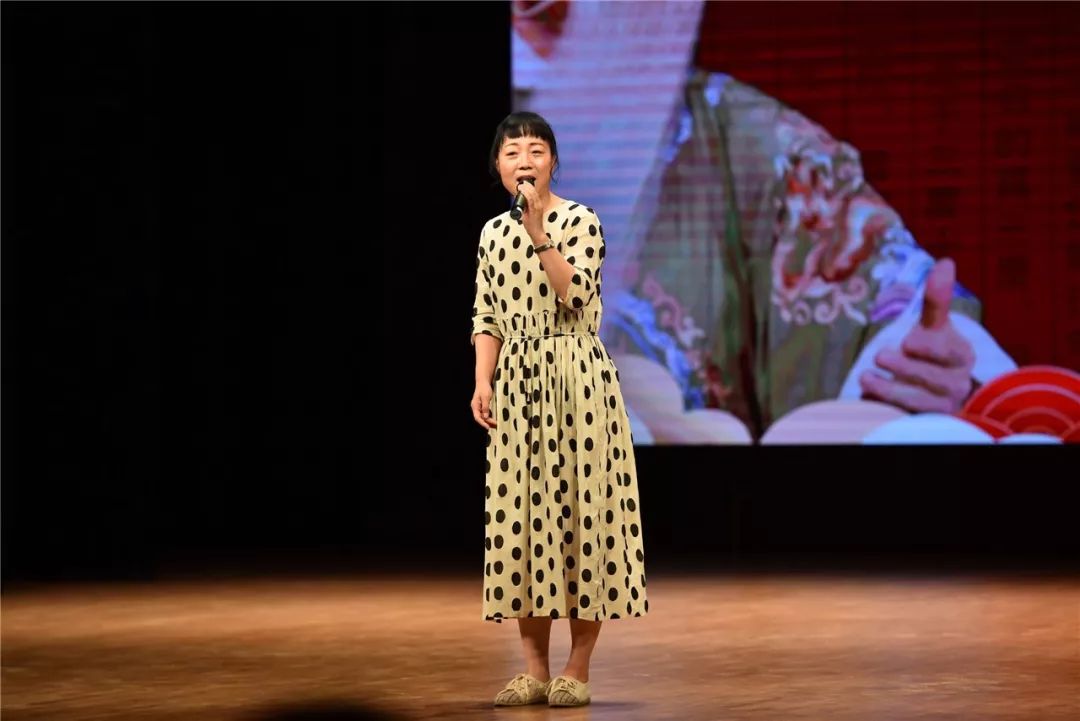 著名京剧表演艺术家袁世海入室弟子,廊坊市百花戏剧艺术团范景华为在