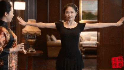 bad5315a007a4f33aab6387d132d1f8b.gif