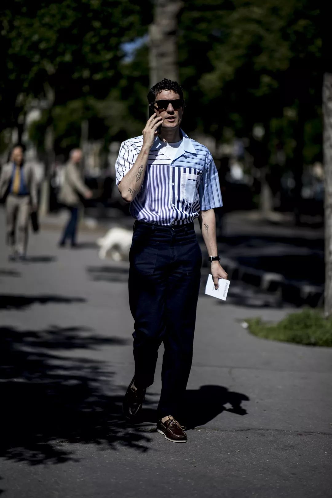 时装周街拍 | 经典格纹和条纹,巴黎男装街头风格2020春季