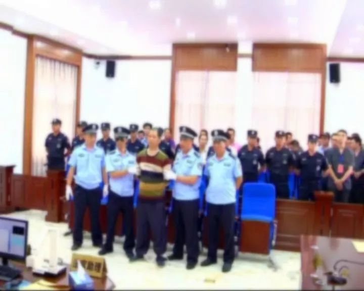 现场陆丰法院公开宣判方国和被执行死刑