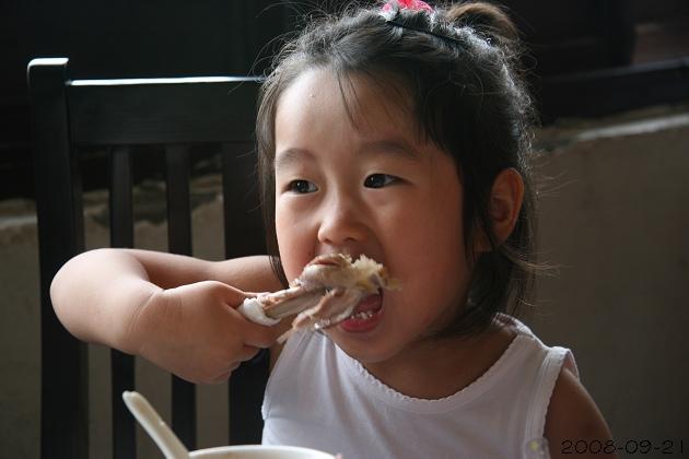                     儿科主任：这些“幼儿杀手”，比泡面还“垃圾”，再买就是坑娃