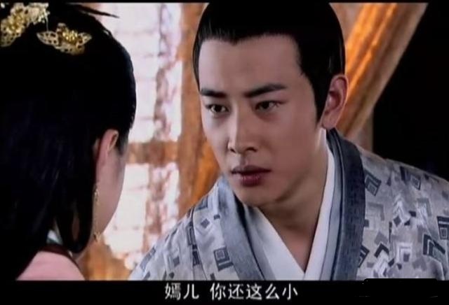 现在喊自己亲姐姐为丈母娘,刘盈当然不同意这桩婚事,鲁元公主也说"