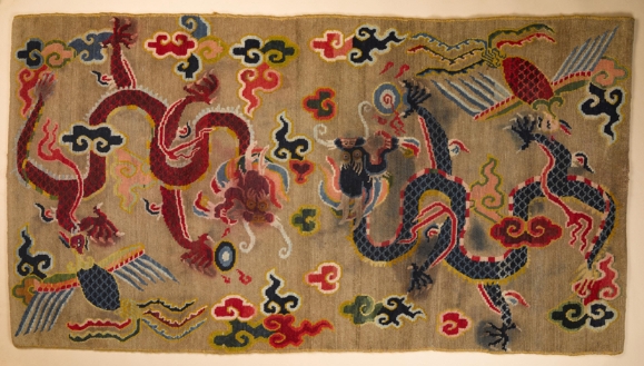 美！45件中国古代艺毯无偿捐赠给上海博物馆