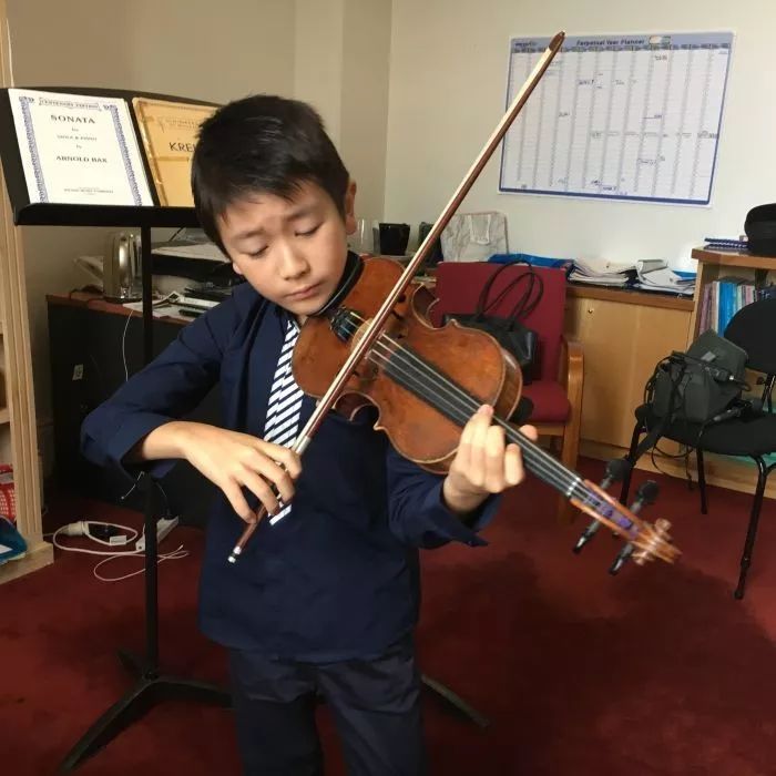 小小提琴家李映衡最新作品丨维塔利《恰空》