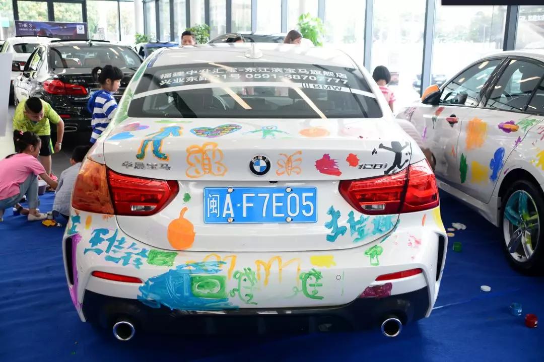 苗苗老师“汽车涂鸦”亲子绘画活动精彩回顾