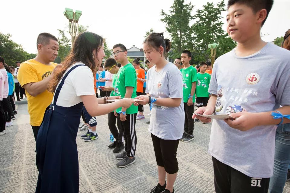 千年城百年情筑梦未来南京市小西湖小学2013级毕业礼