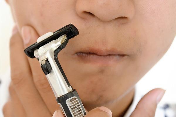 【男人短寿，和刮胡子频率大小有关？两个时间不要刮，别忘告诉家人】 刮胡子频率