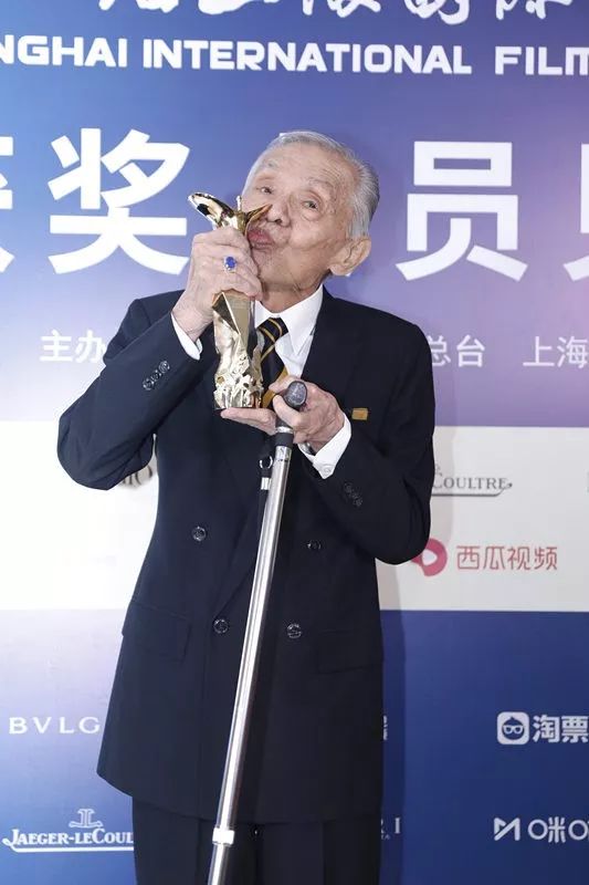 常枫96岁获金爵奖最佳男演员梦之城堡成最大赢家