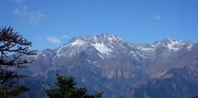 大邑西岭雪山20度的夏天在等你!快来!