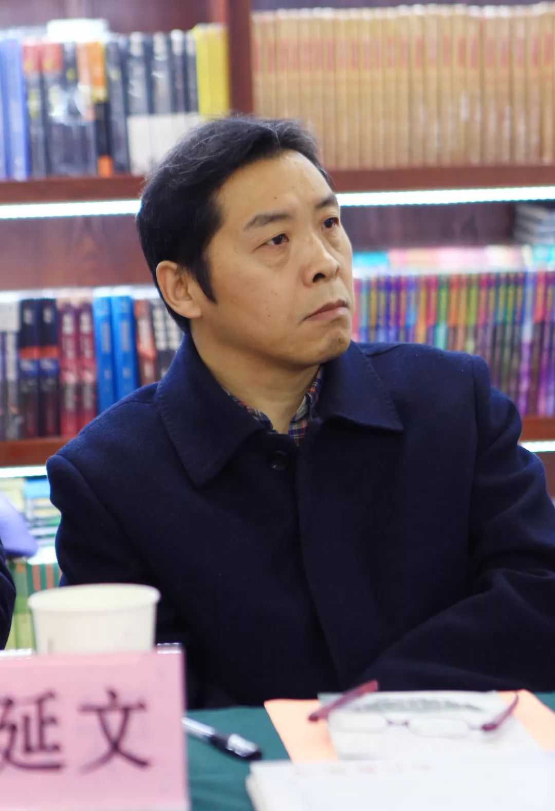 赵立功(河南日报文艺部《读书观影》版编辑)