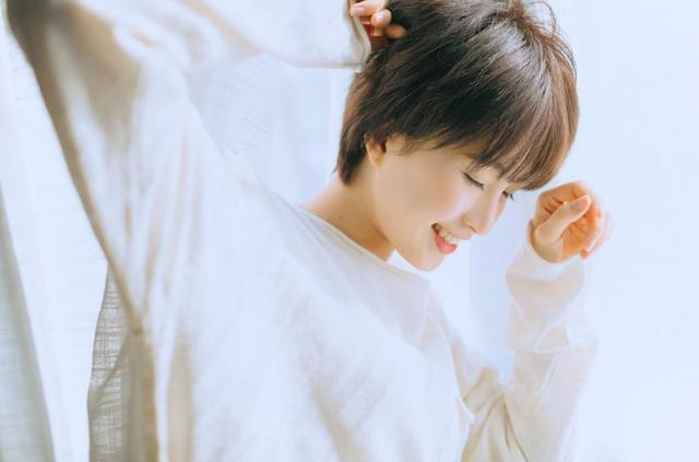 女孩子怎么看起来干净清爽 bcf7a70b88504a7180a6daa11edb8320.jpeg