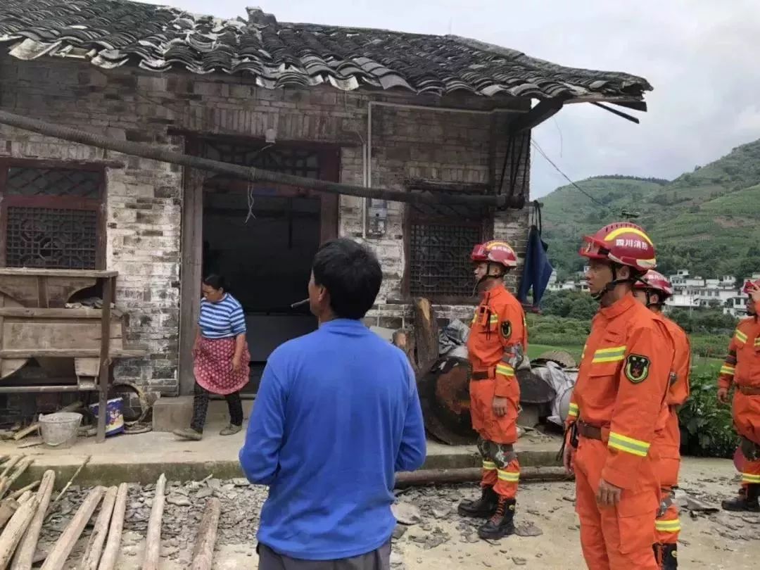 长宁地震救灾