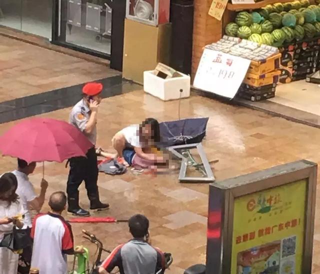 南京男孩被高空坠物砸中