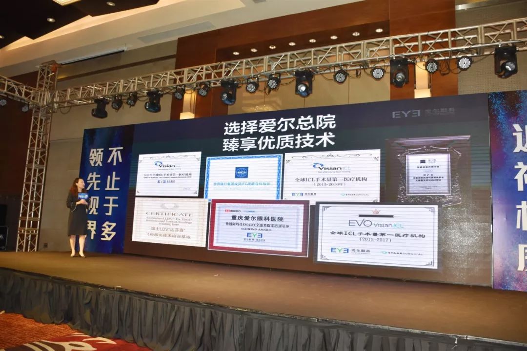 千人围观肌肉型男、蜜臀美女,挣束缚.EYE自由