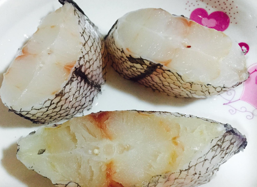                     原创            宝宝适合吃什么鱼？这三种鱼可以常给小孩子吃，有助于开发智力
