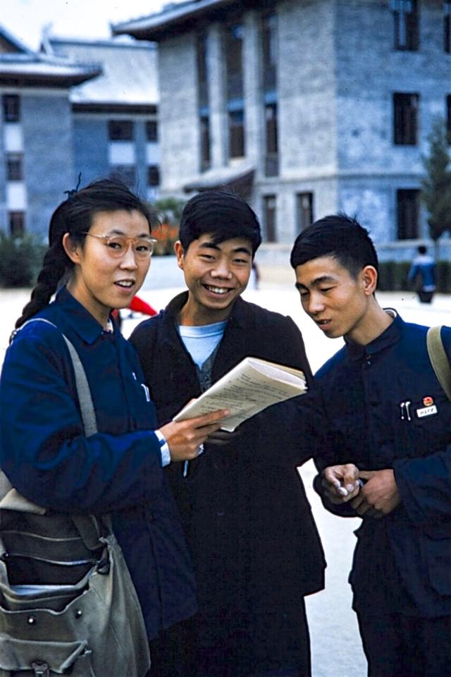 外国摄影师京城街拍，五十年代生活