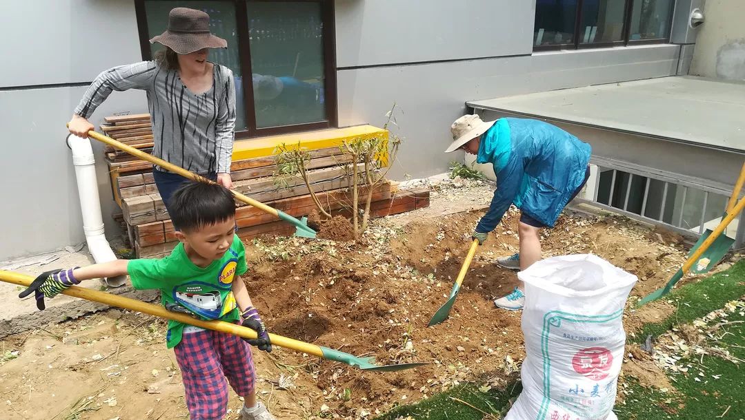 雨水收集器幼儿园 f5339eb4478c445ca1b4fc81d6e9c79e.jpeg