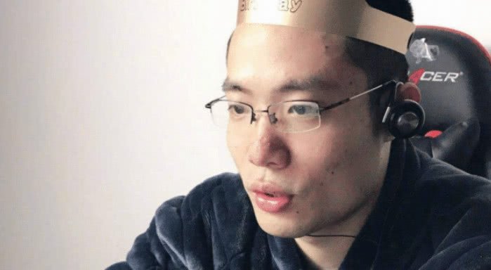 斗鱼最抠主播芜湖大司马,嘉年华不但不请客,还到处蹭吃蹭喝