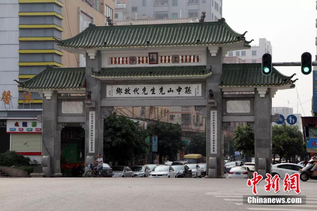 东莞长安镇有多少人口_东莞长安镇莲花山公园(2)