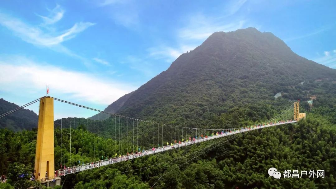 庐山西海峡9d玻璃天桥及漂流踩线之旅