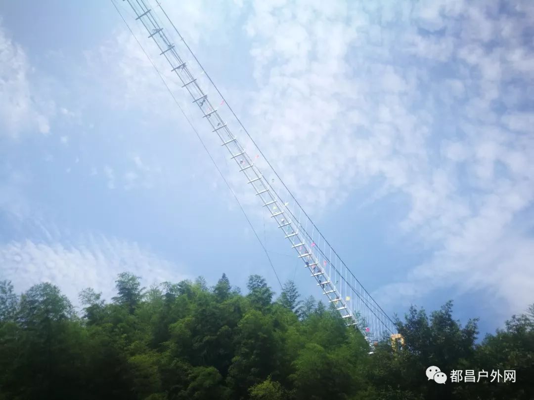 庐山西海峡9d玻璃天桥及漂流踩线之旅
