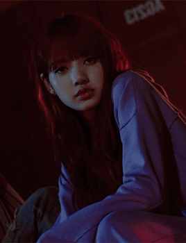 在专业这条路上lisa已经远超一些同龄的爱豆了.